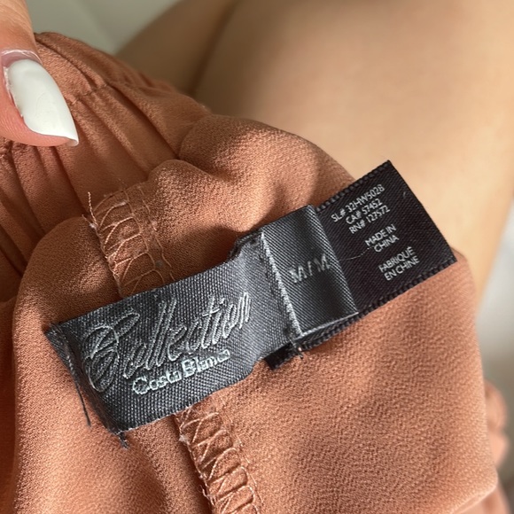 Beige/ peach dress shorts - Picture 3 of 3